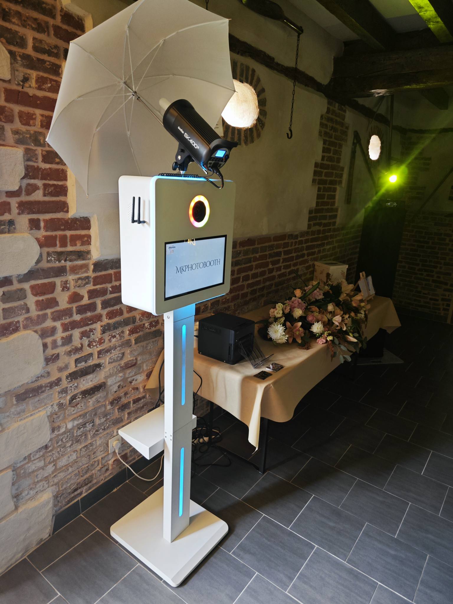 Photobooth SOA Event complet en situation avec imprimante DNP DS620 sur son support